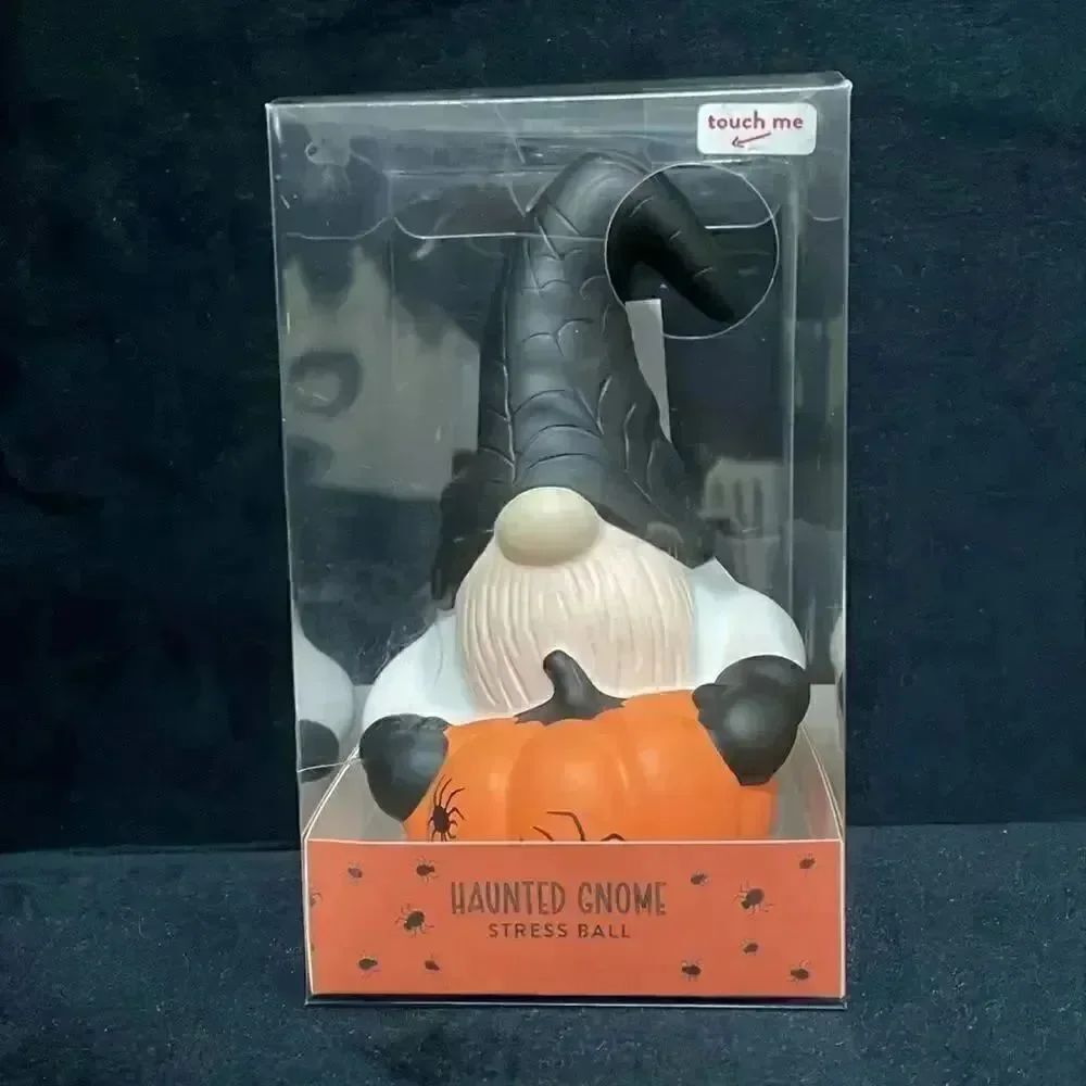 New in package Eccolo Halloween spooky haunted garden gnome holding pumpkin
